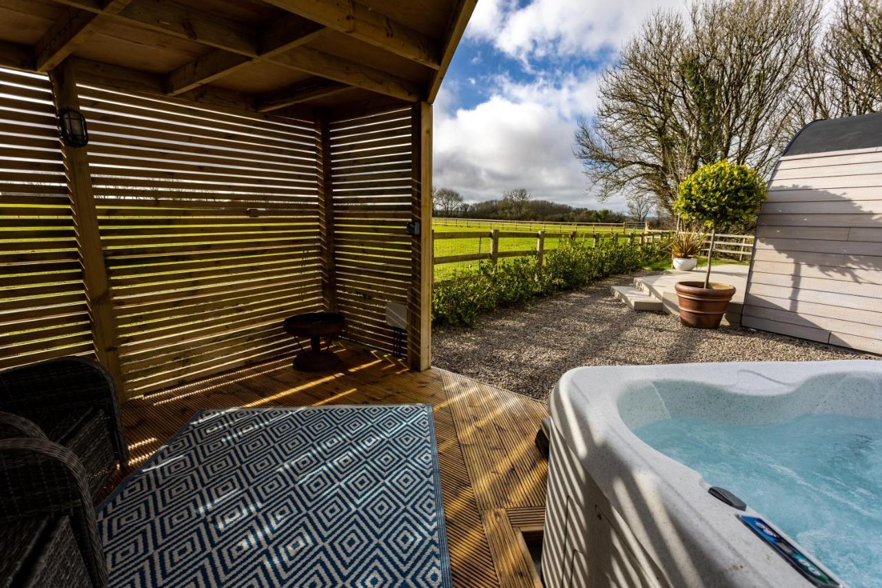 The Lodge @Quarrywood Tenby Extérieur photo