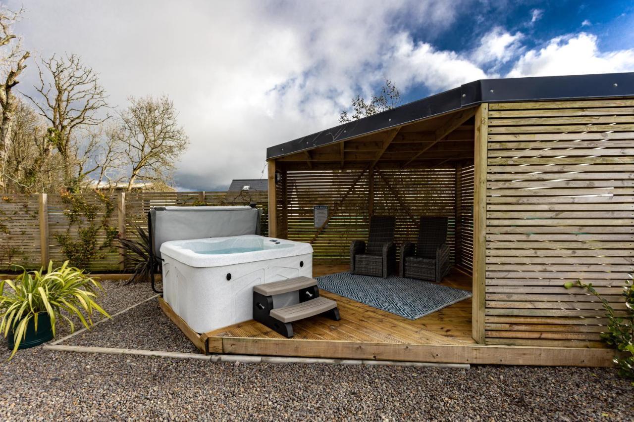 The Lodge @Quarrywood Tenby Extérieur photo