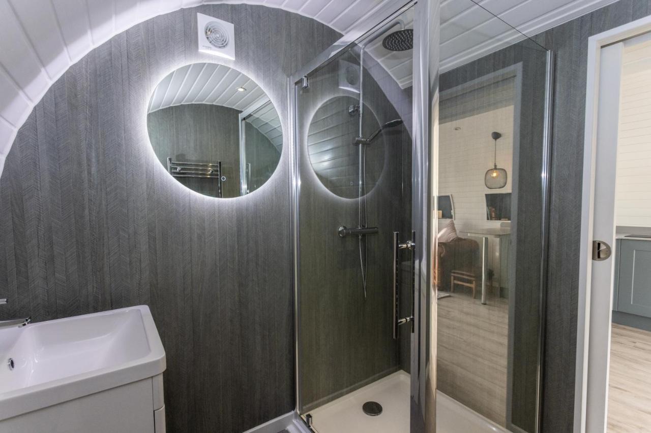 The Lodge @Quarrywood Tenby Extérieur photo